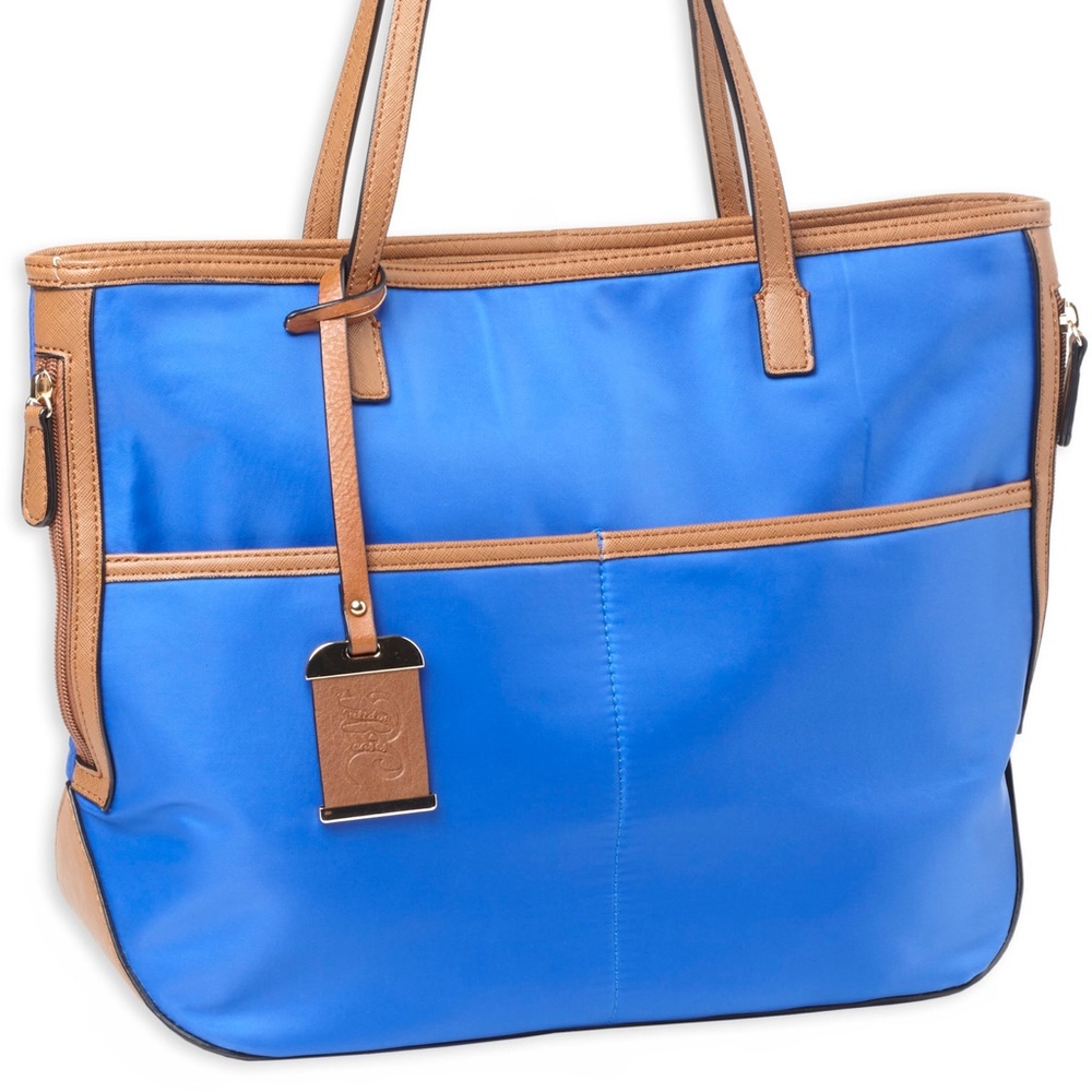 Bulldog® Tote Style Purse w/ Holster